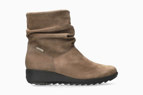Mephisto Agatha Walnut