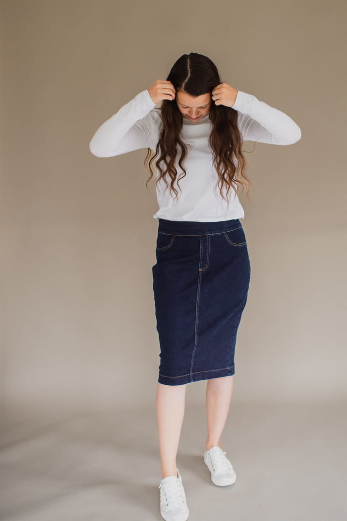 Final Sale Pull-On Style Denim