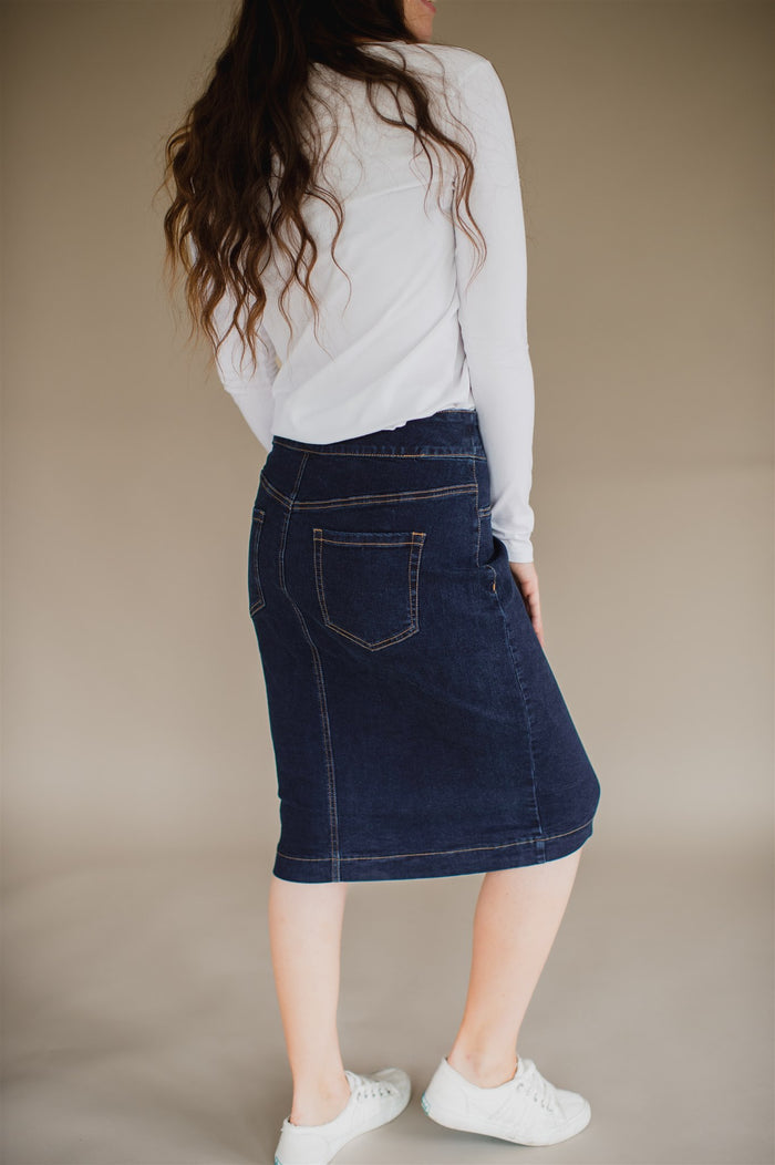 Final Sale Pull-On Style Denim