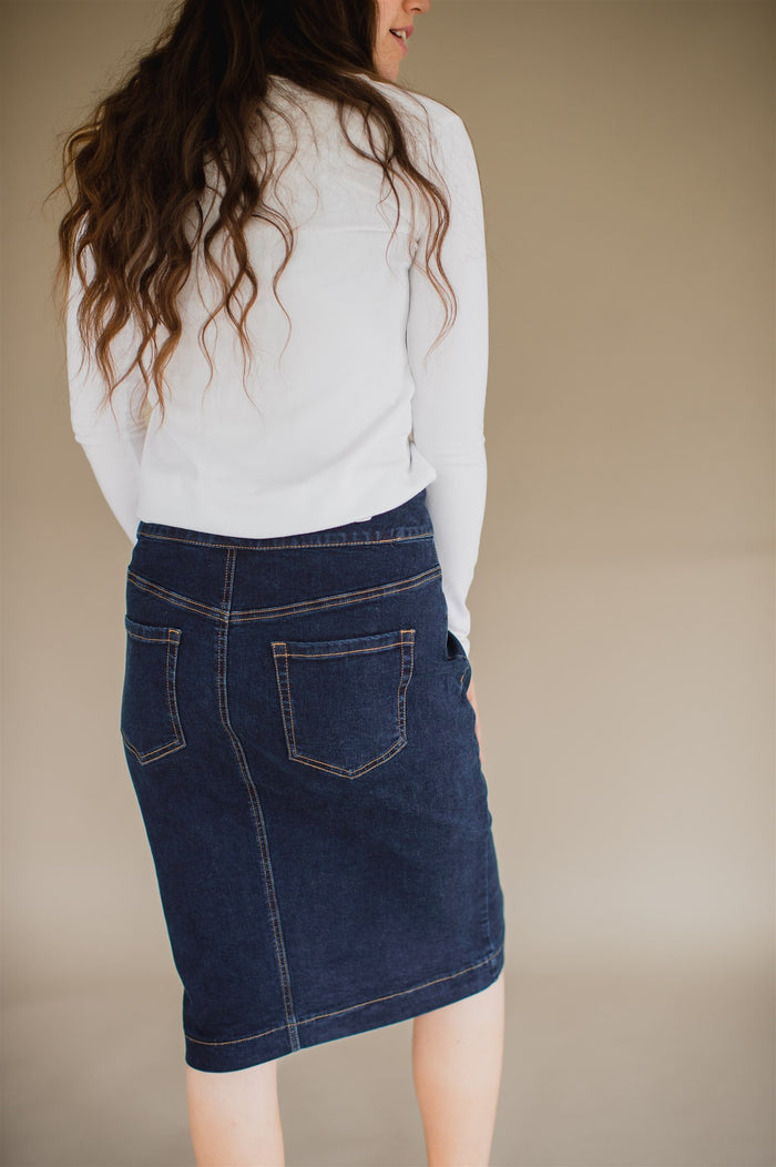 Final Sale Pull-On Style Denim