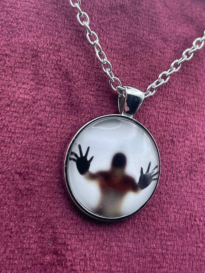 Glowing Round Picture Necklace | Green Luminous Pendant | Glow in Dark