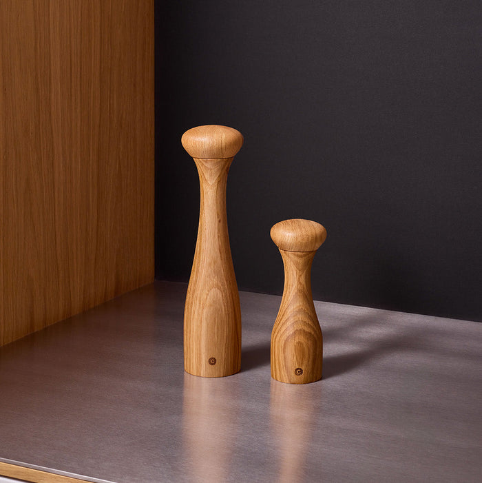 Lyon, oak 19cm