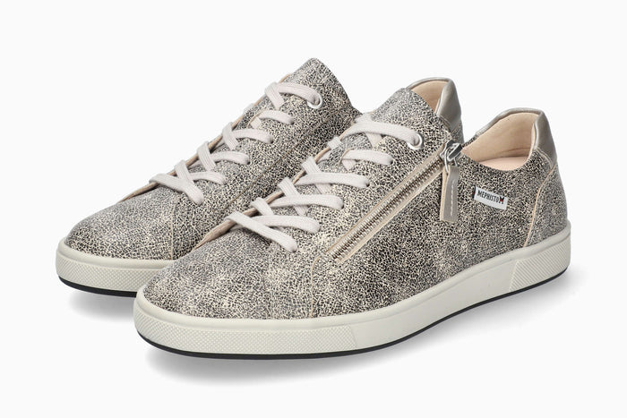 Nikita Mephisto Women's Sneaker Fog Full Pair