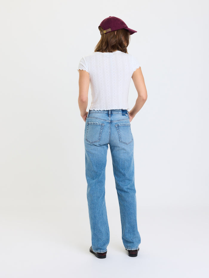Rebel Mid Rise Slim Straight in On Repeat