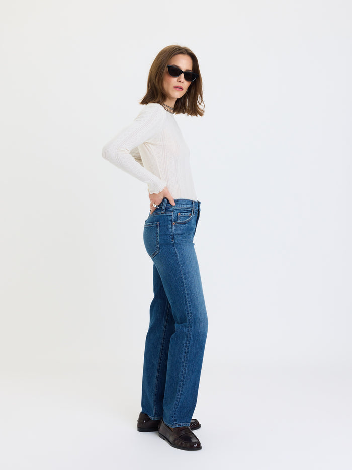 Rebel Mid Rise Slim Straight in Surge